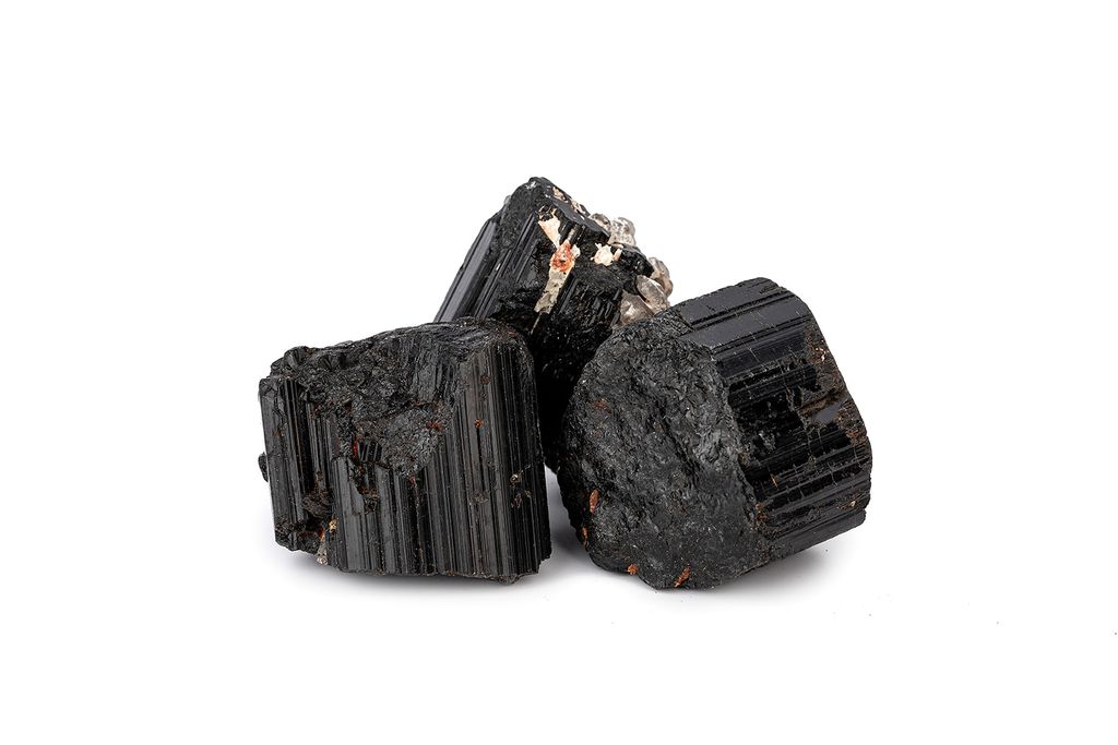 Tourmaline đen - Hắc Bích Tỷ (Schorl)