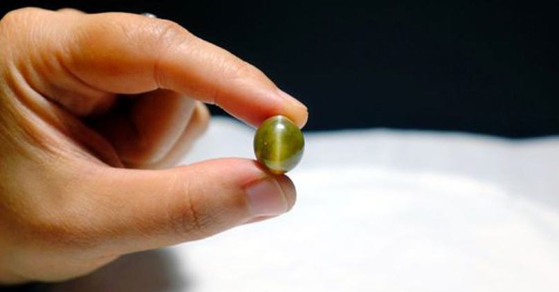 Hướng dẫn phân biệt đá mắt mèo thật – giả