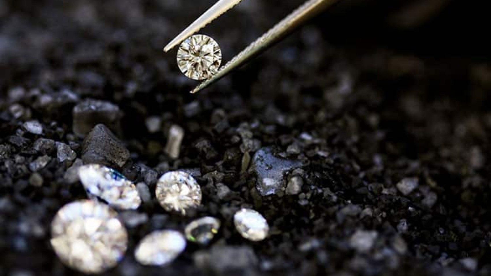 Nguồn gốc của đá Moissanite