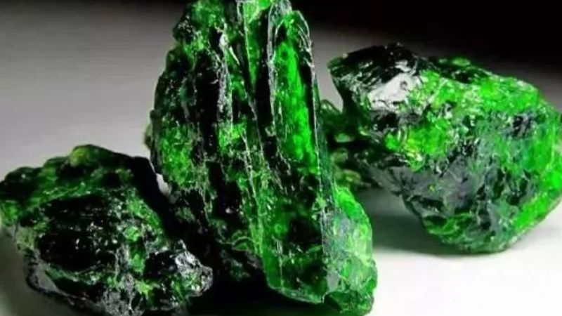 Emerald – Ngọc lục bảo